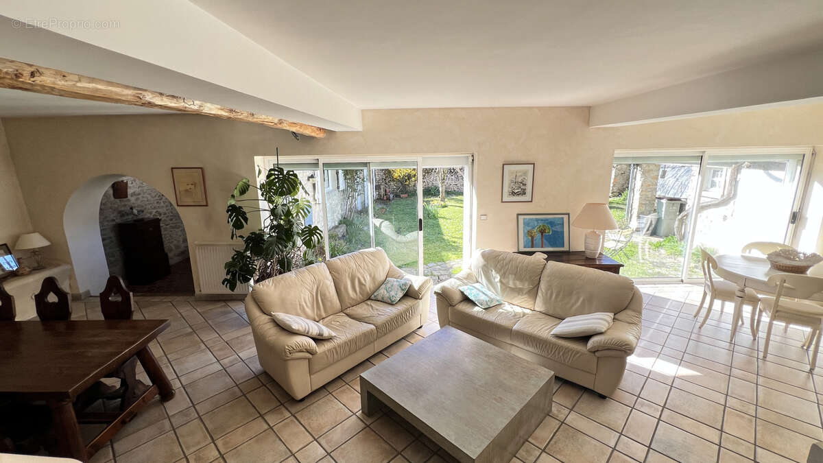 Maison à MILLY-LA-FORET
