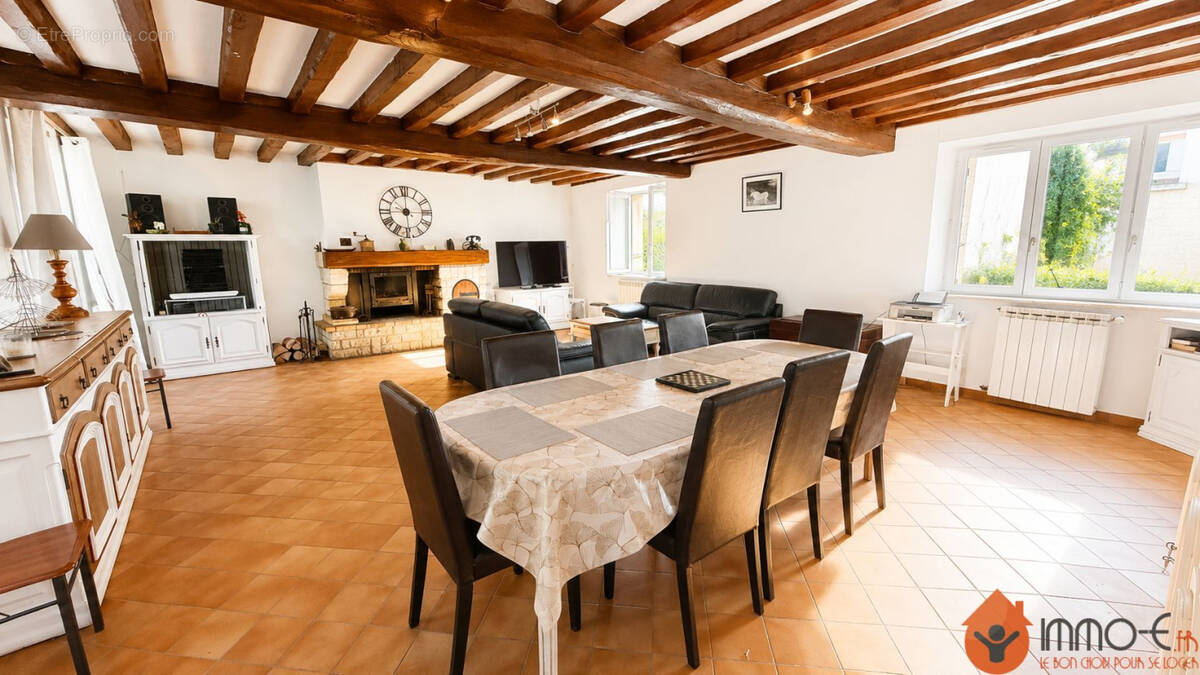 Maison à QUINCY-VOISINS