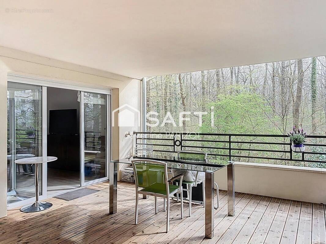 Photo 1 - Appartement à LE PLESSIS-TREVISE