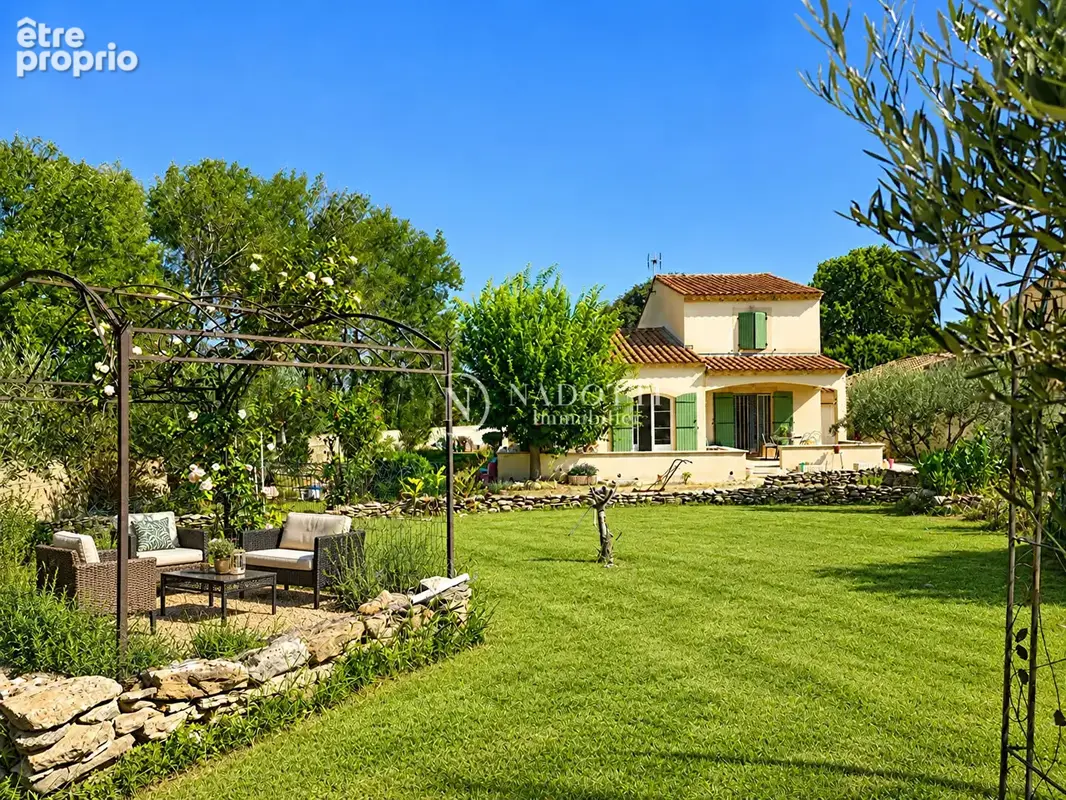 Maison à ROBION