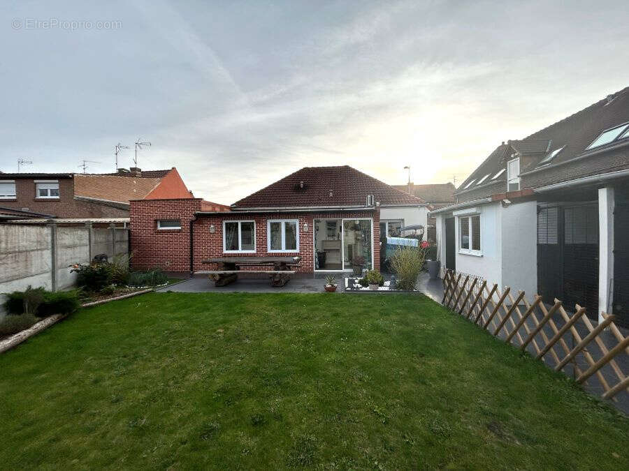 Maison à SAINT-AMAND-LES-EAUX