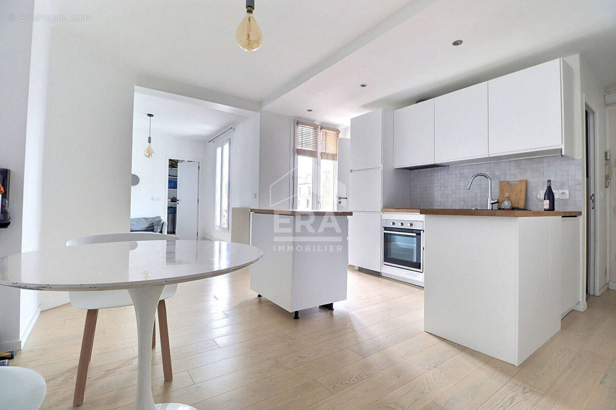Appartement à AUBERVILLIERS