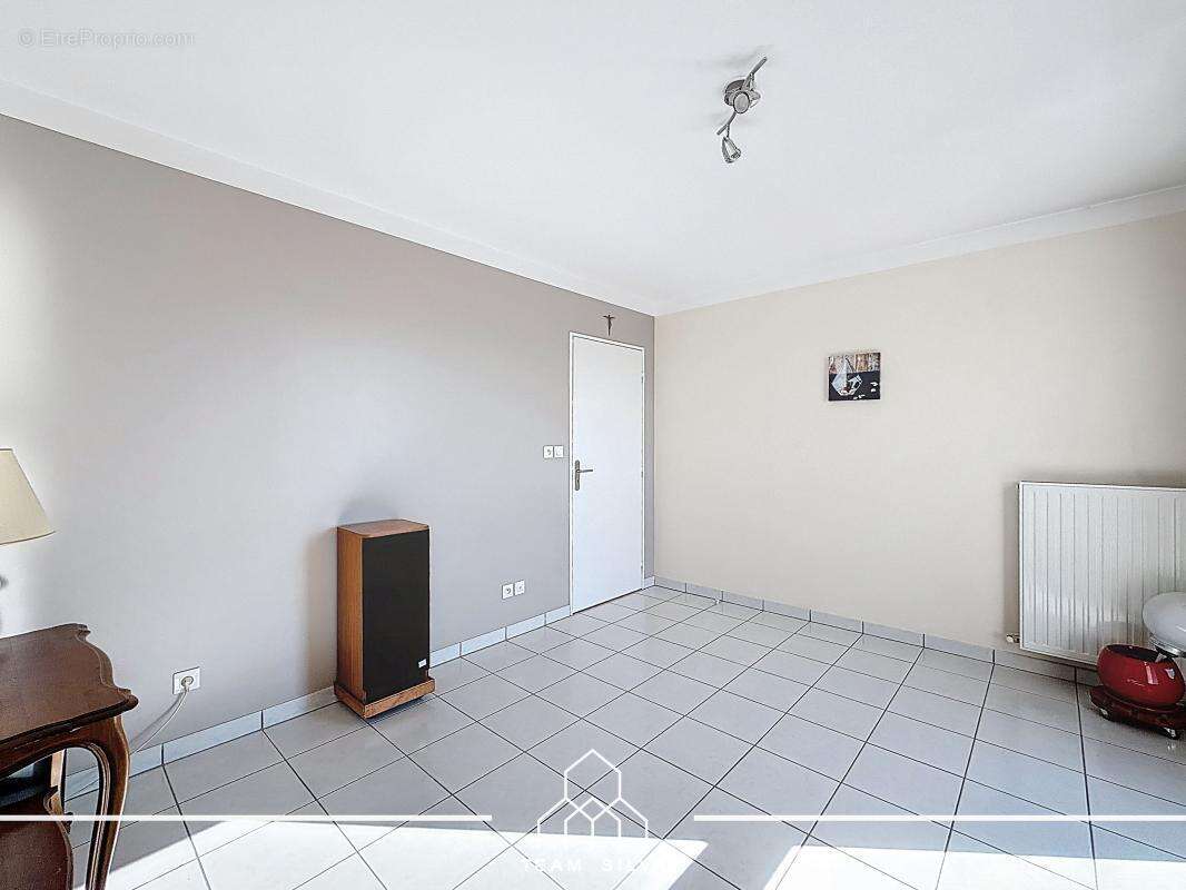 Appartement à FEYZIN