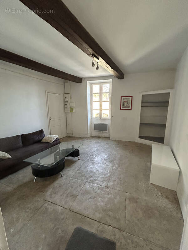 Appartement à LA GARDE-ADHEMAR