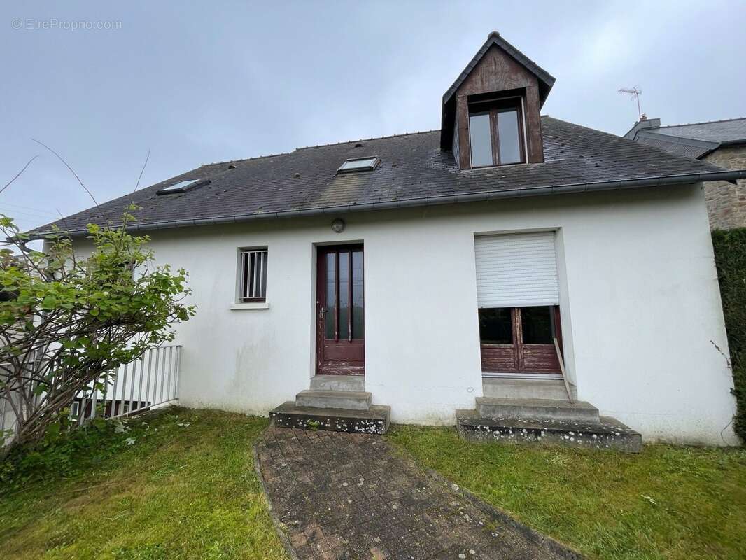 Maison à MAYENNE