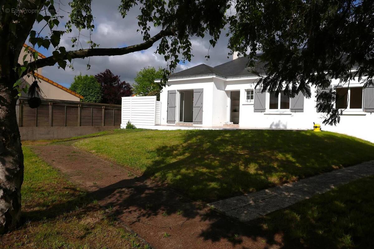 Maison à SAINT-SEBASTIEN-SUR-LOIRE