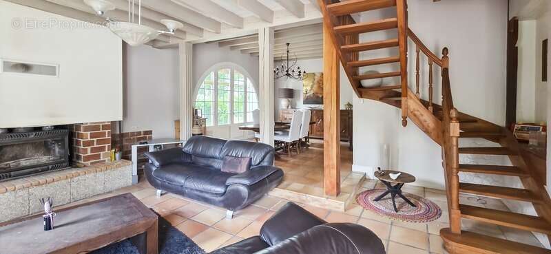 Maison à vendre 7 pièces REANS (32) - photo 3