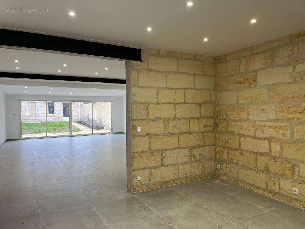 Maison 131 m² rénovée en 2024 avec dépendances LIBOURNE - photo 5