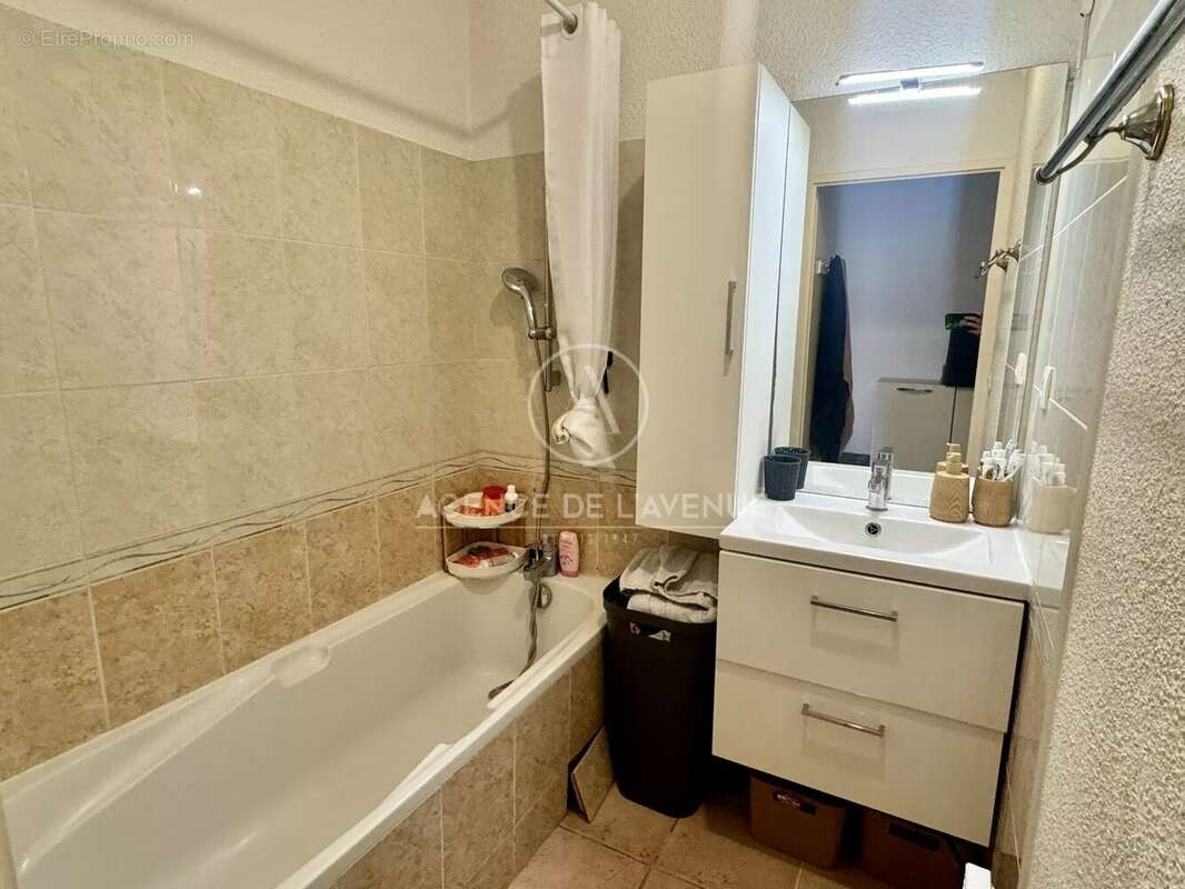 Appartement t2 la garde 83130 la garde - photo 4