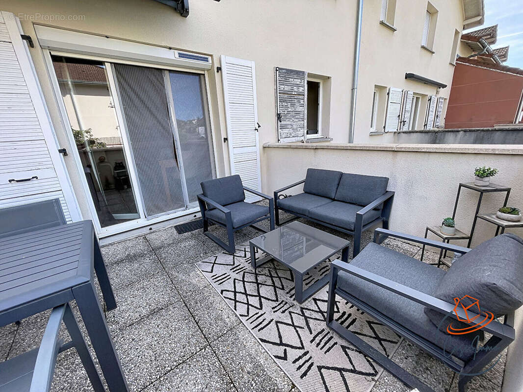 Maison T2 avec terrasse, garage et parking à Gex. - photo 10