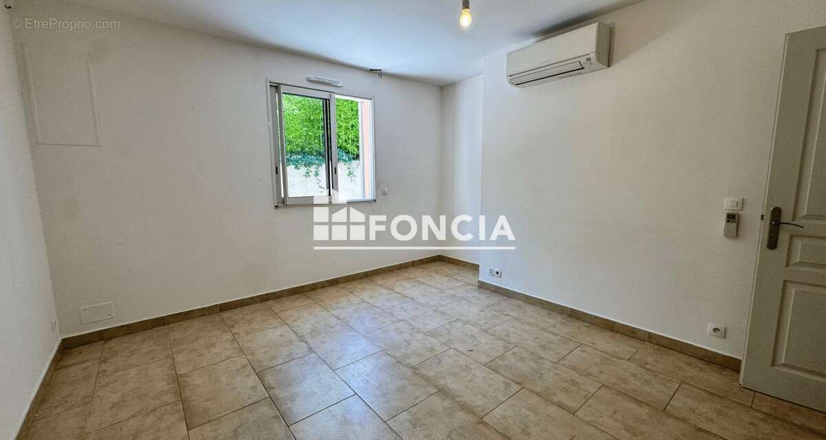 Appartement à LE CRES
