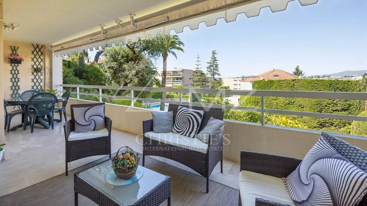 Appartement à LE CANNET