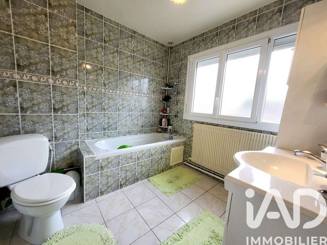 Photo 6 - Maison à CHATELLERAULT