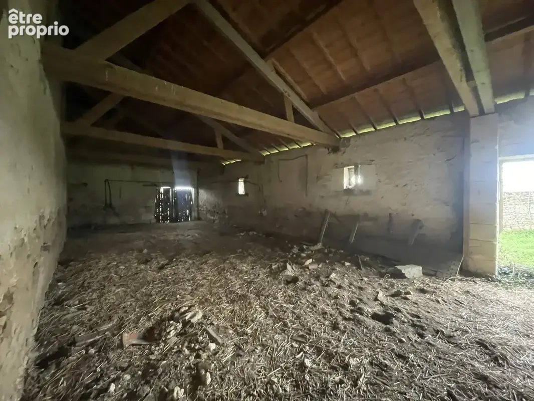 Propriété de maître à rénover – Nombreuses dépendances - photo 17