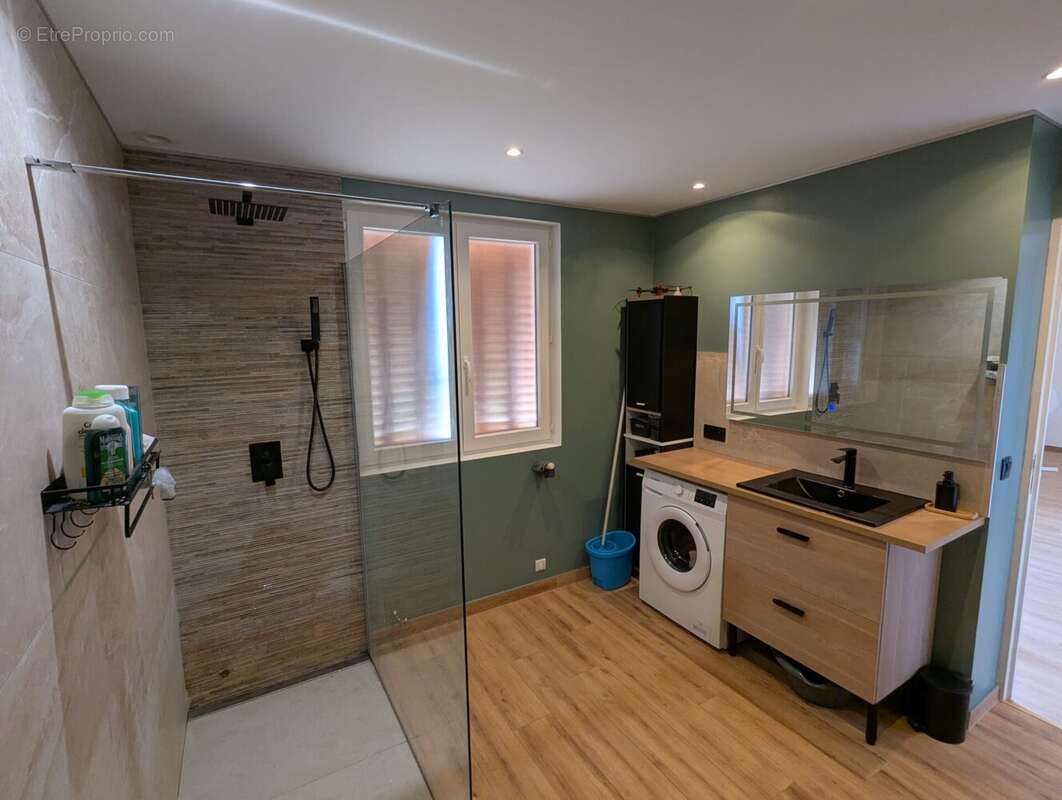 Maison à CURCIAT-DONGALON