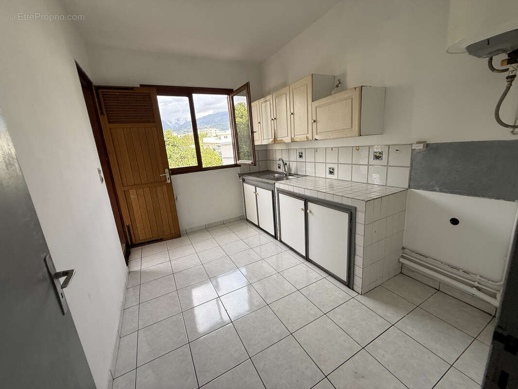 Appartement à SAINT-DENIS