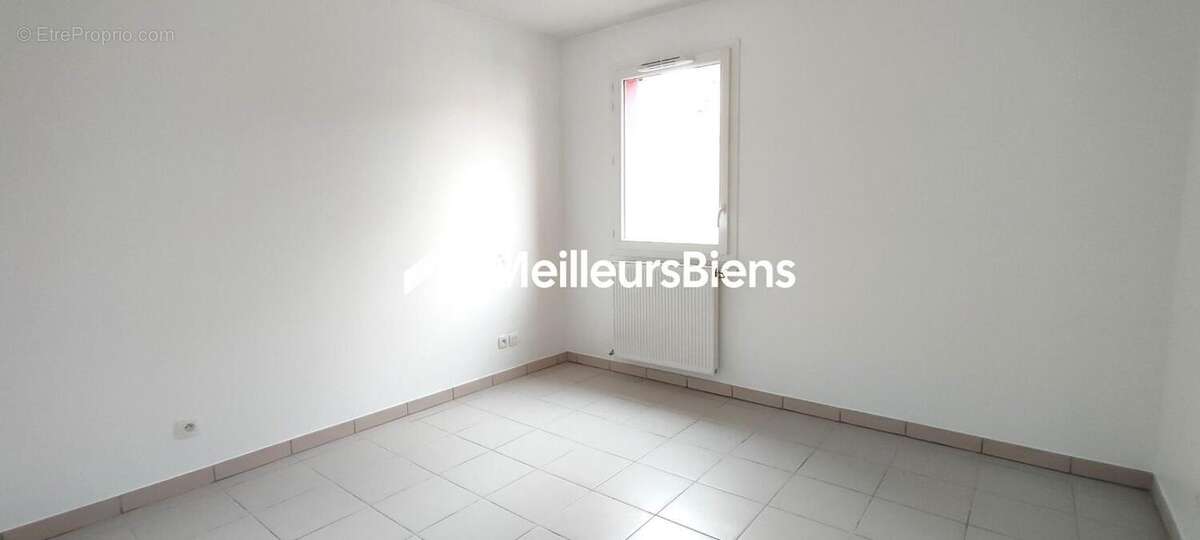 Toulouse: Grand Appartement T3 récent avec avec balcon et parking - photo 5