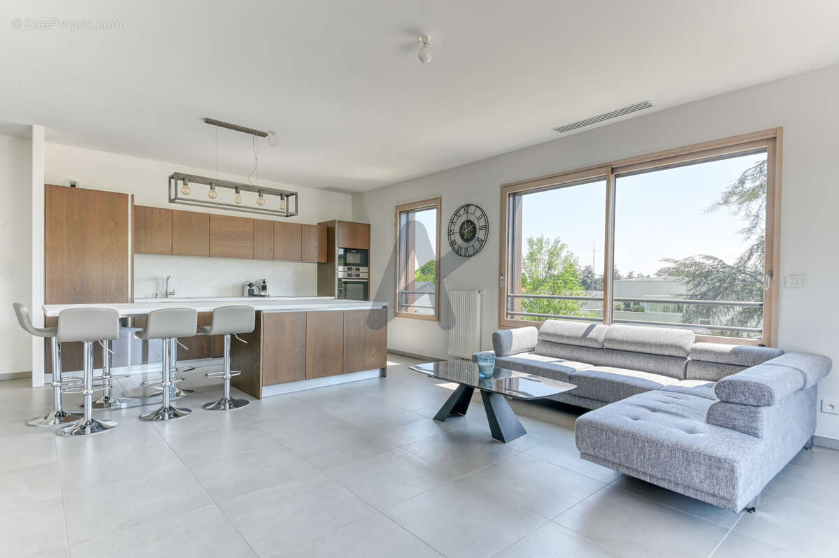 Appartement à SAINT-CYR-AU-MONT-D'OR