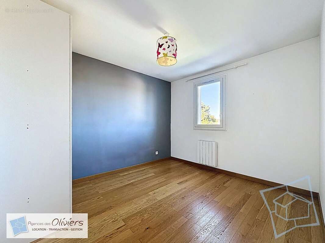 Appartement à VOISINS-LE-BRETONNEUX