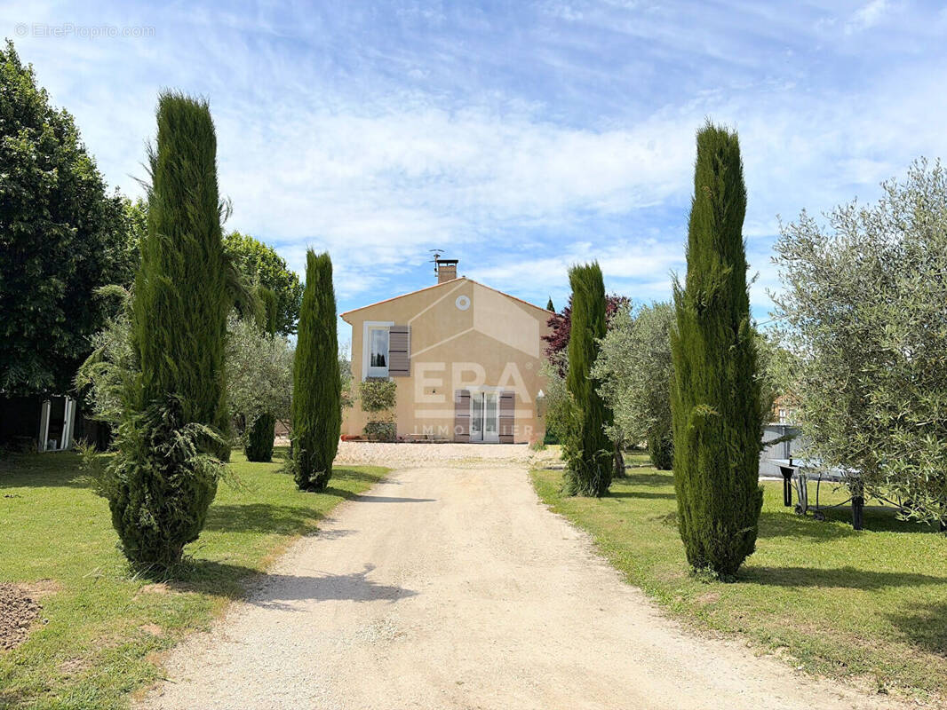 Maison à VILLELAURE
