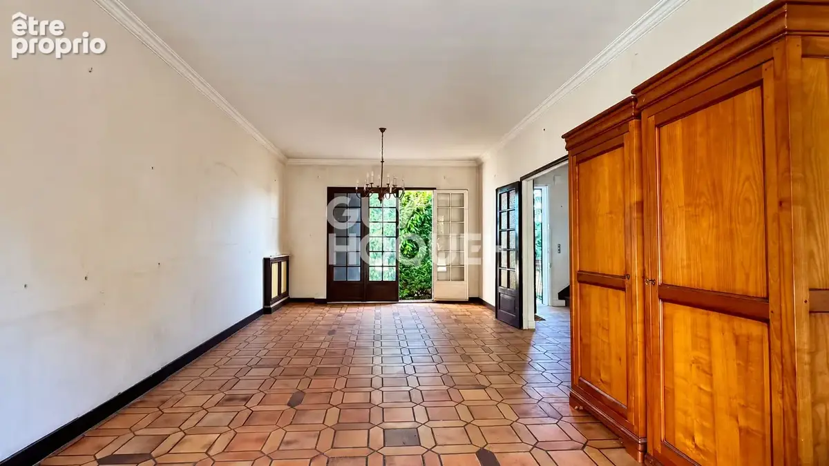 Maison 130 m² - sous-sol total - garage - grand jardin - photo 4