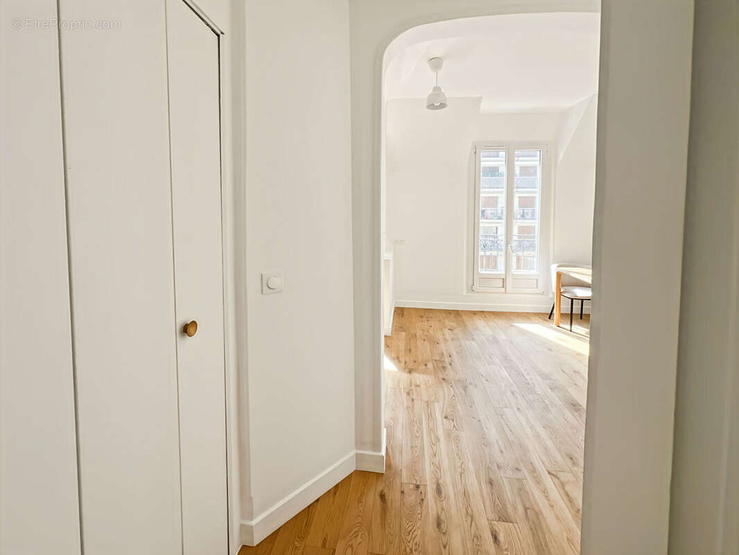 Appartement Paris 3 pièce(s) 69 m2 - photo 11