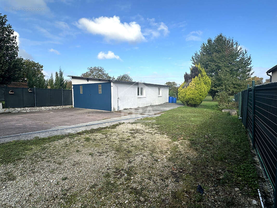 Maison à VARENNES-SUR-SEINE