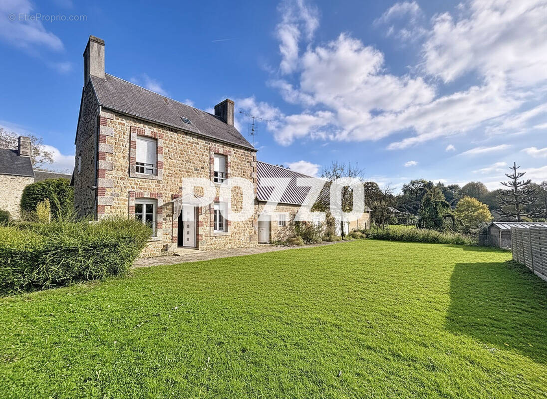 Maison à SAINTE-PIENCE