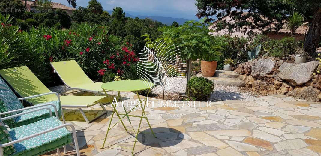 Saint aygulf : villa avec belle vue degagee - photo 11