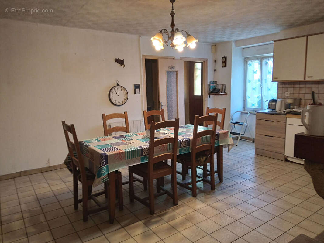 Maison à TRANS-LA-FORET