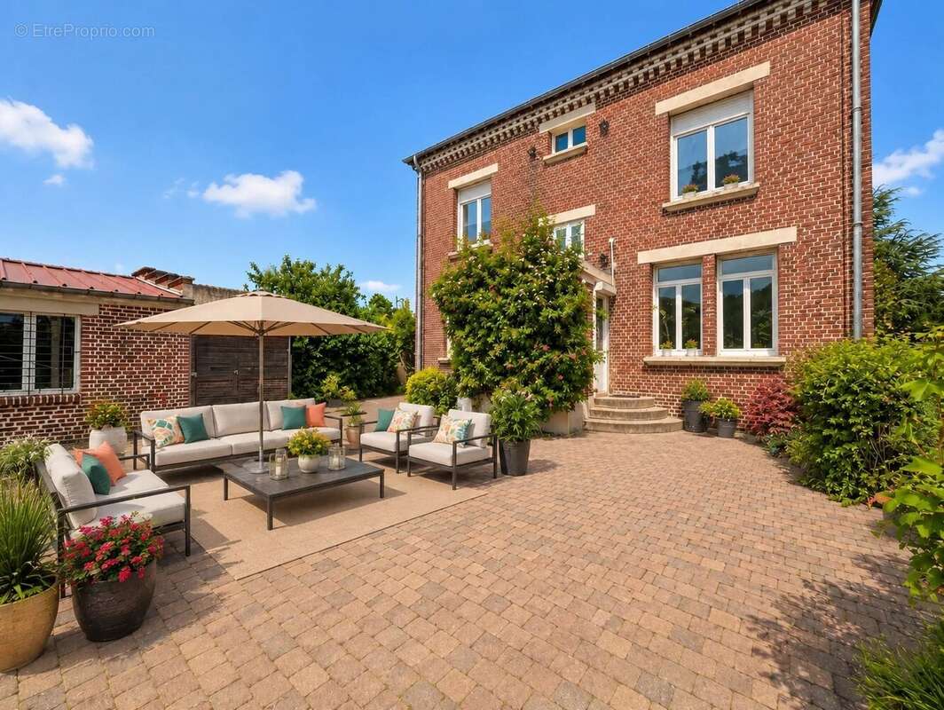 Maison 250 m² à Cagny  - photo 10