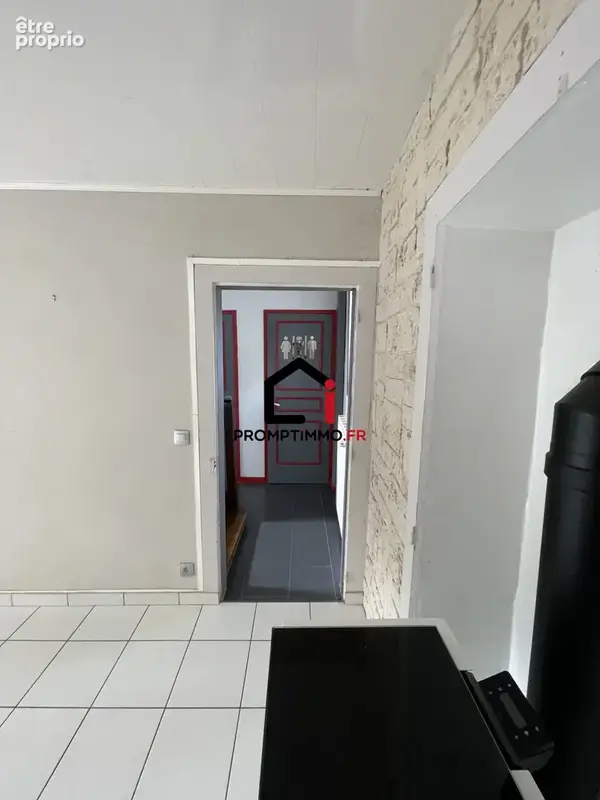 Maison 65 m² à Saint-Leonard-De-Noblat  - photo 8