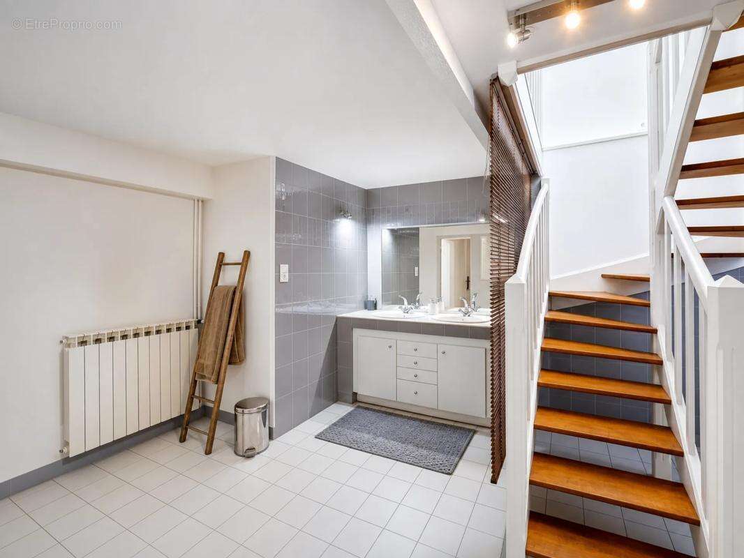 Appartement de 2 pièces de 65 m² à Vichy - photo 9