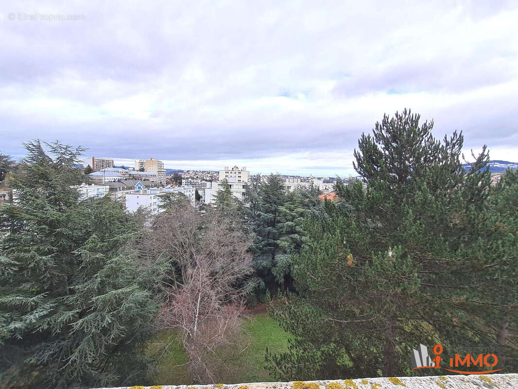 Appartement 108 m² à Saint-Etienne  - photo 7