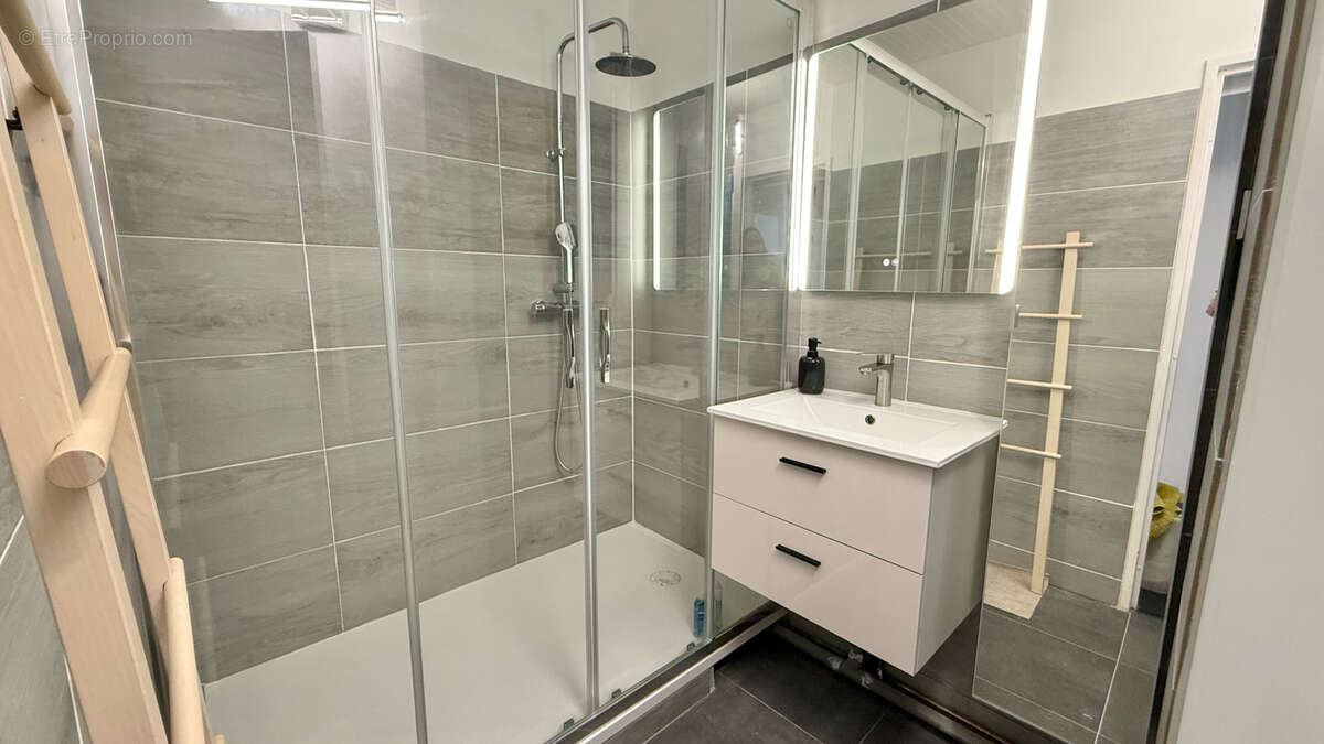 Appartement à SAINT-GRATIEN