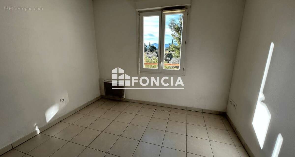 Appartement à LE LUC