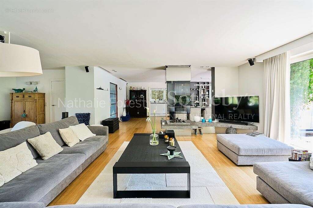 Maison à CROIX
