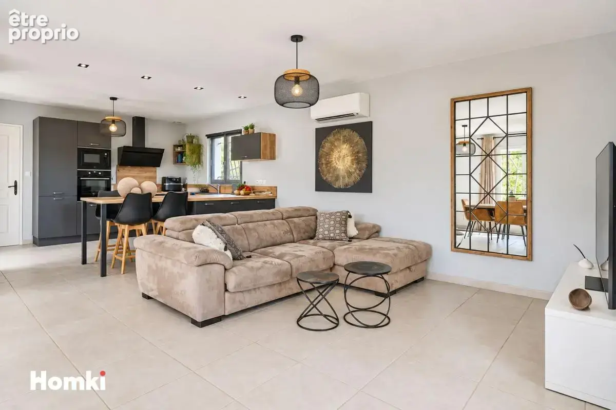Maison/Villa T4 de 97 m² à Vers-Pont-du-Gard 30210 - photo 3