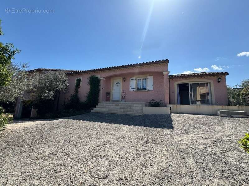 Maison à LES MAGES