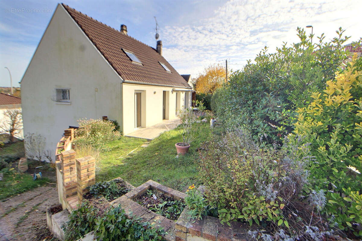 Maison Vernouillet 6 pièce(s) 143 m2 - photo 2