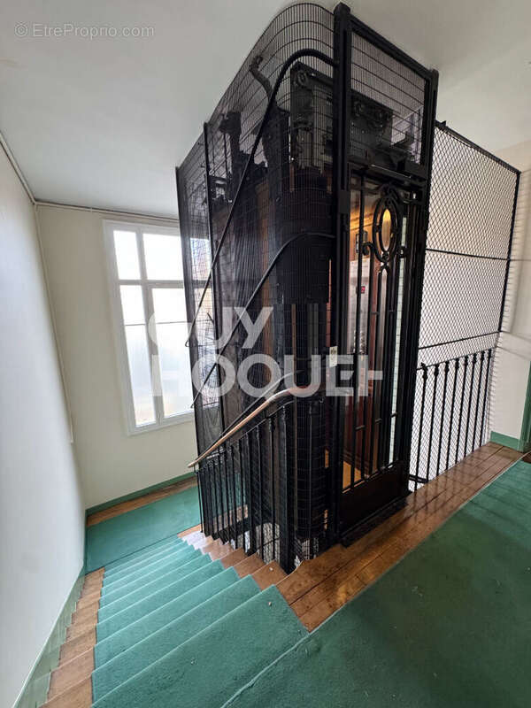 Appartement à PARIS-12E