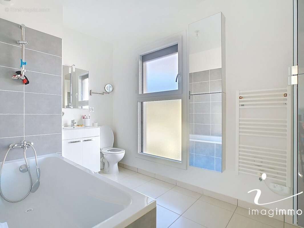 Maison à VAILHAUQUES