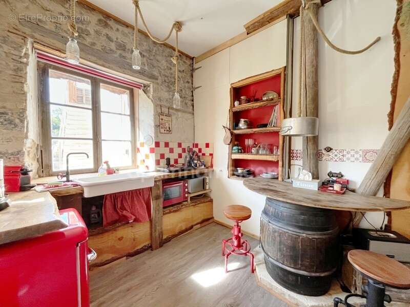 Maison à SAINT-DIDIER-SUR-BEAUJEU