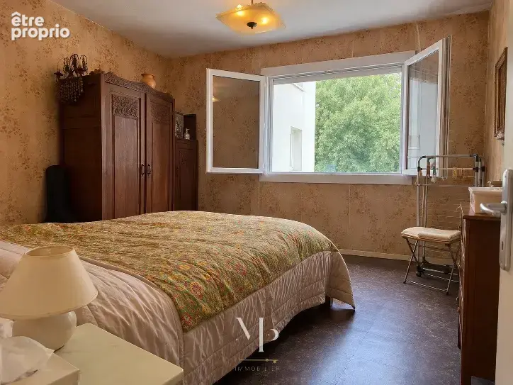 Appartement T5   86 m2   Dernier étage   Immeuble entièrement rénové énergétiquement DPE C A Saint-Vallier - photo 2