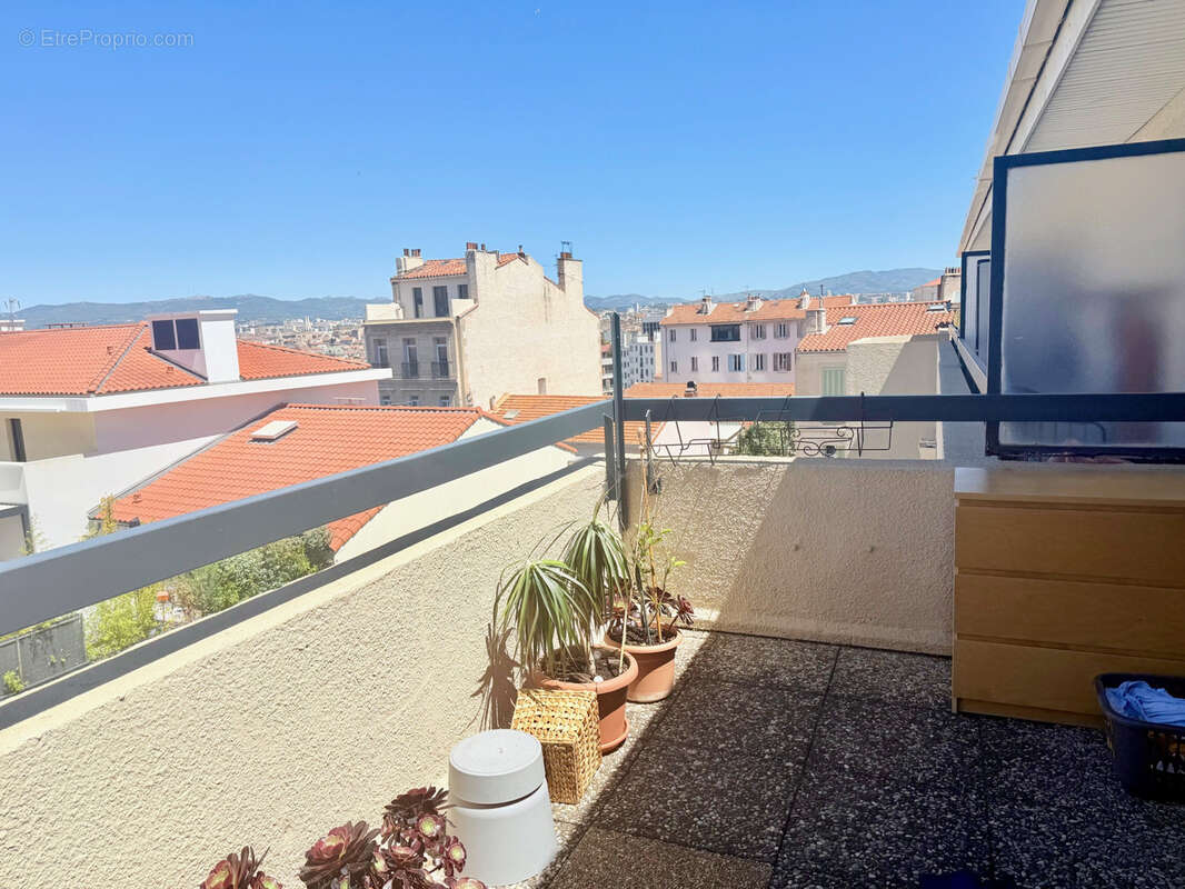 Appartement à MARSEILLE-6E