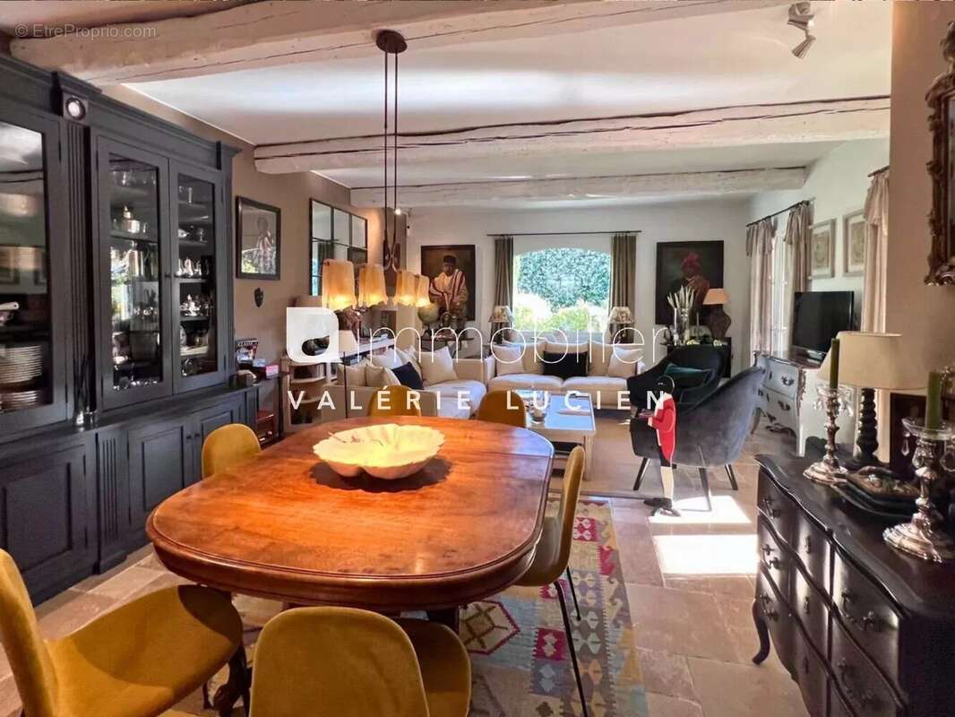 Maison à MAUSSANE-LES-ALPILLES