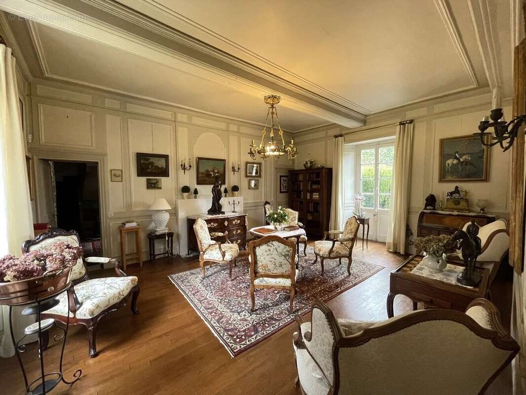 Maison à PLOUER-SUR-RANCE