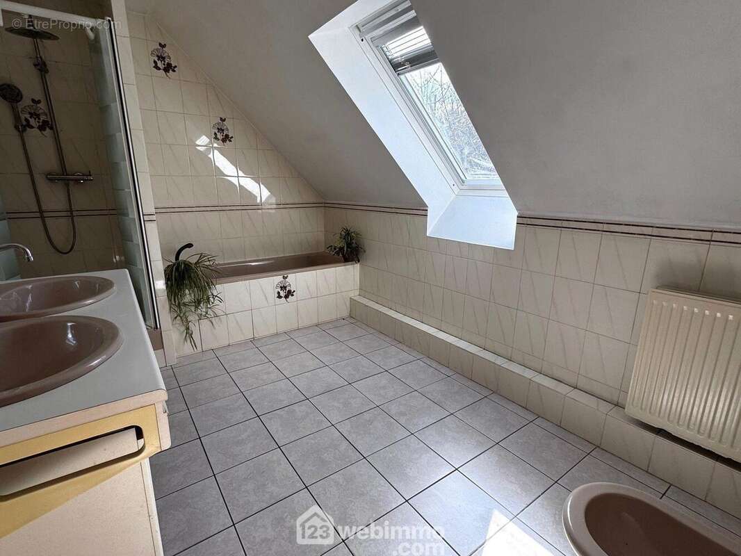 Maison à BONDOUFLE