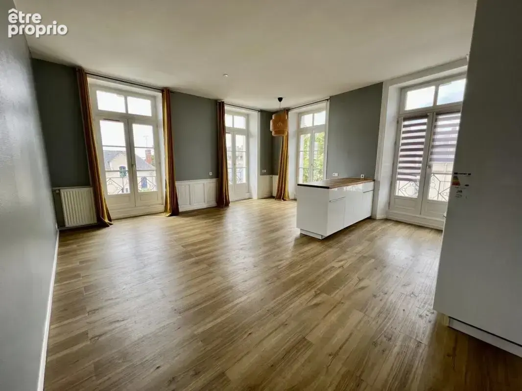 Appartement à BAIN-DE-BRETAGNE