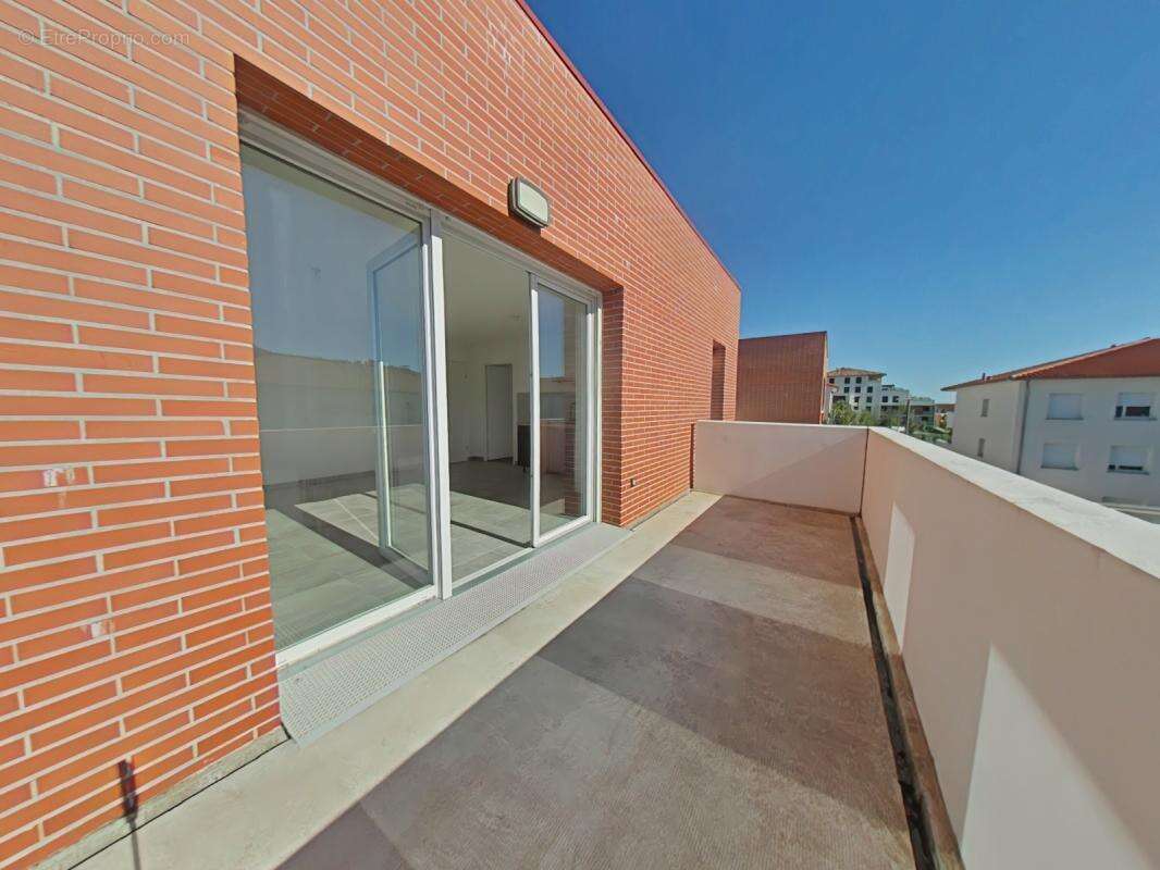 Appartement à SAINT-ORENS-DE-GAMEVILLE